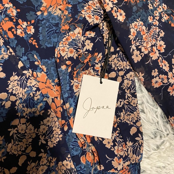 Floral twist front - Picture 2 of 4